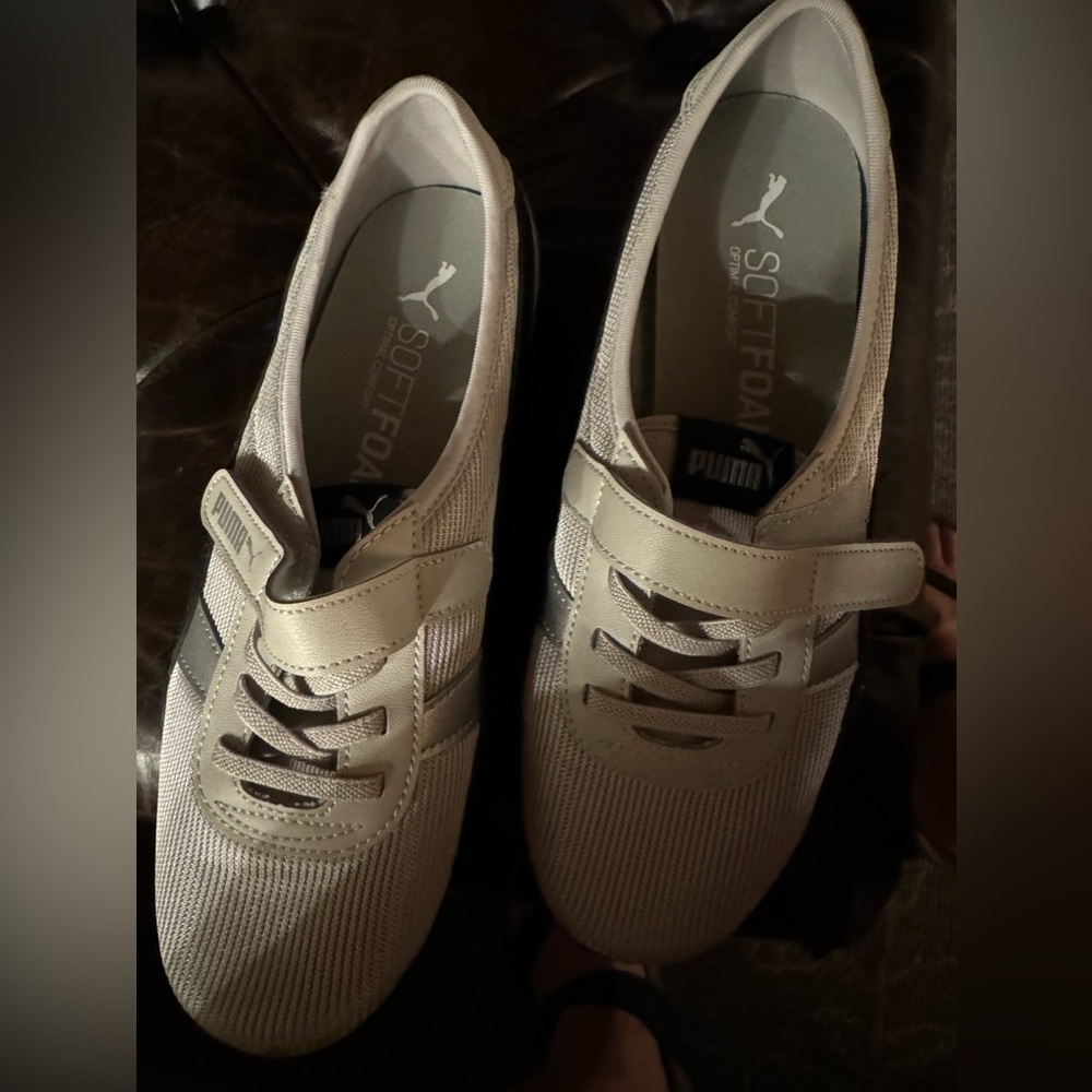PUMA SNEAKER